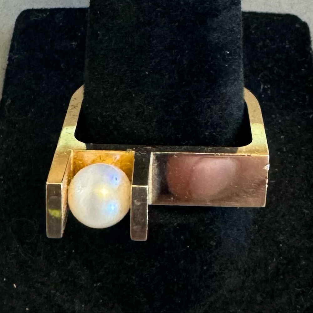 Original Trisko 14K Gold Ring with Pearl